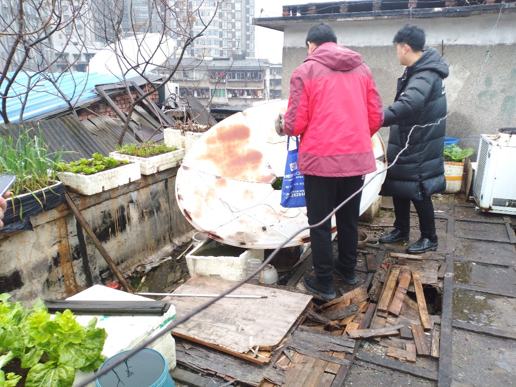 芦淞区开展非法卫星接收装置专项清理整治行动