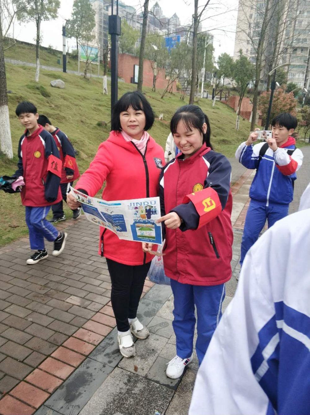 手拉手阔别毒品,心连心造福社会——株洲市渌口区第一中学禁毒宣传教育活动