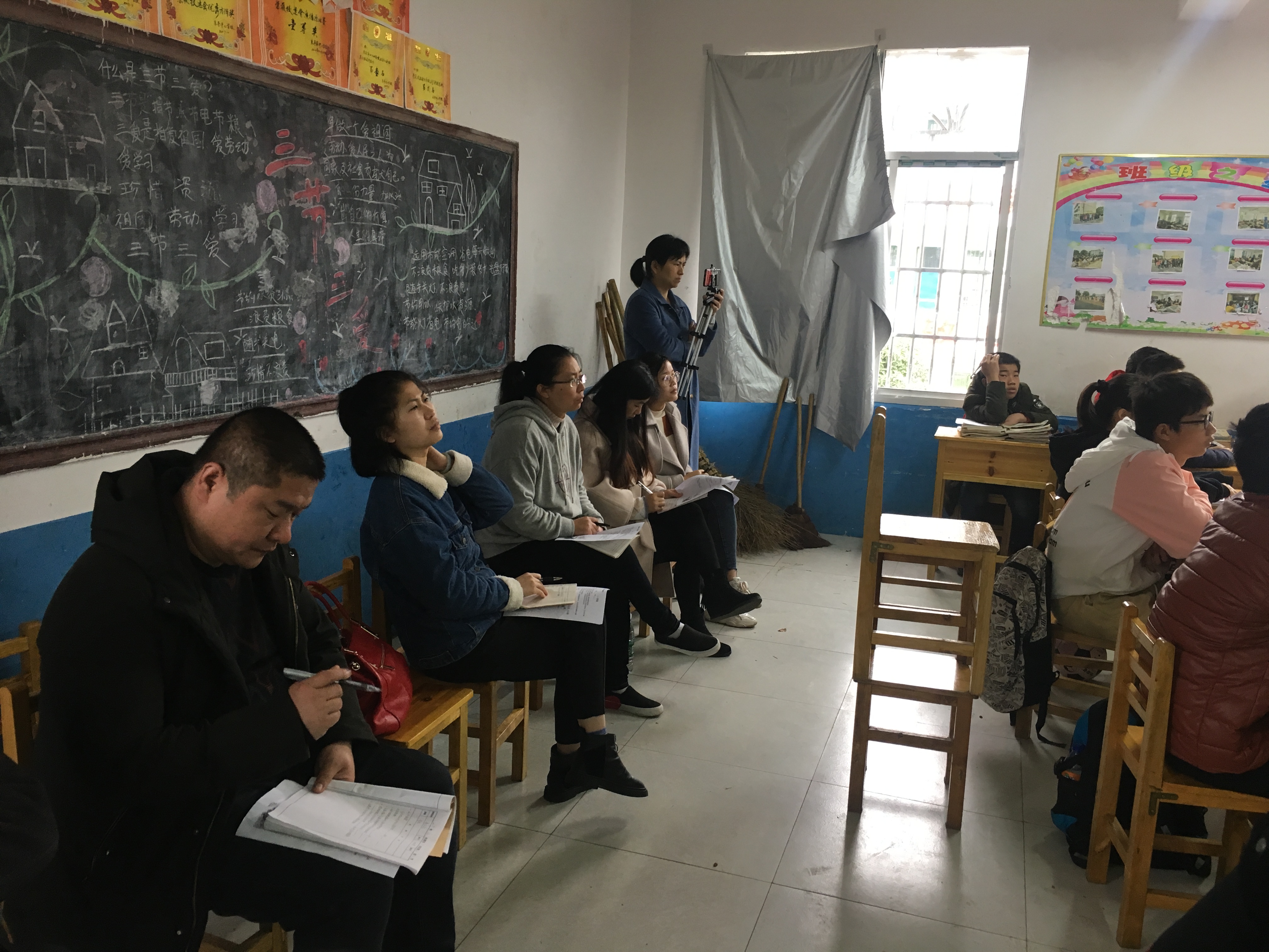 万紫千红春满园 集团办学促发展——渌口镇中学赴朱亭镇开展集团化办学活动