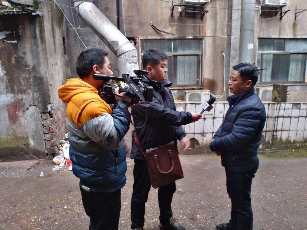 芦淞区开展非法卫星接收装置专项清理整治行动