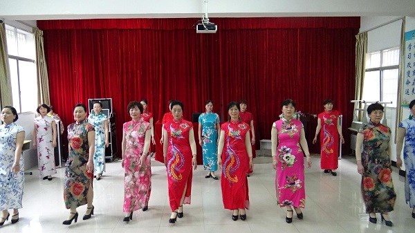芦淞区社区学院“社区之春”艺术团举行2019年春季开学典礼