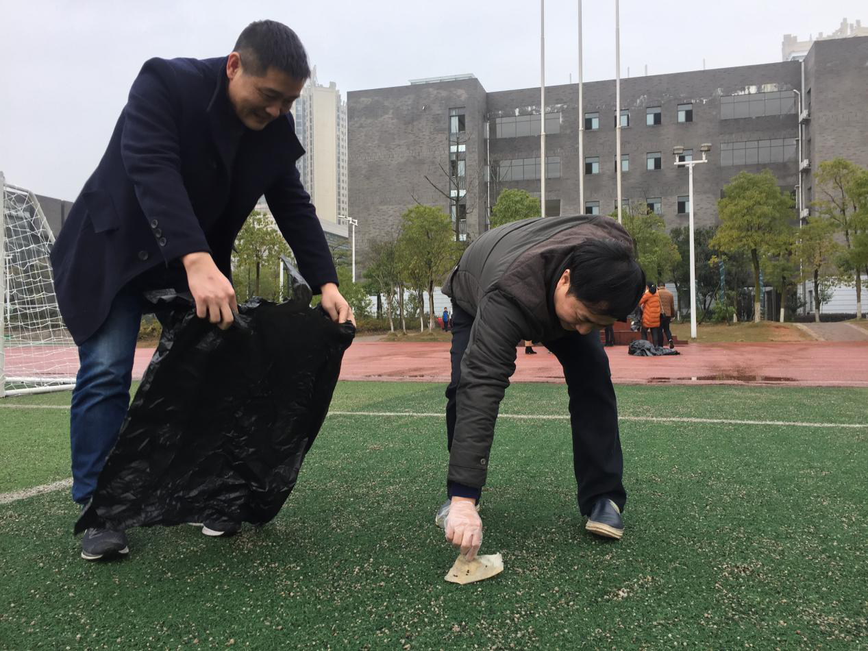 垃圾不落地,校园更美丽,天元再接力