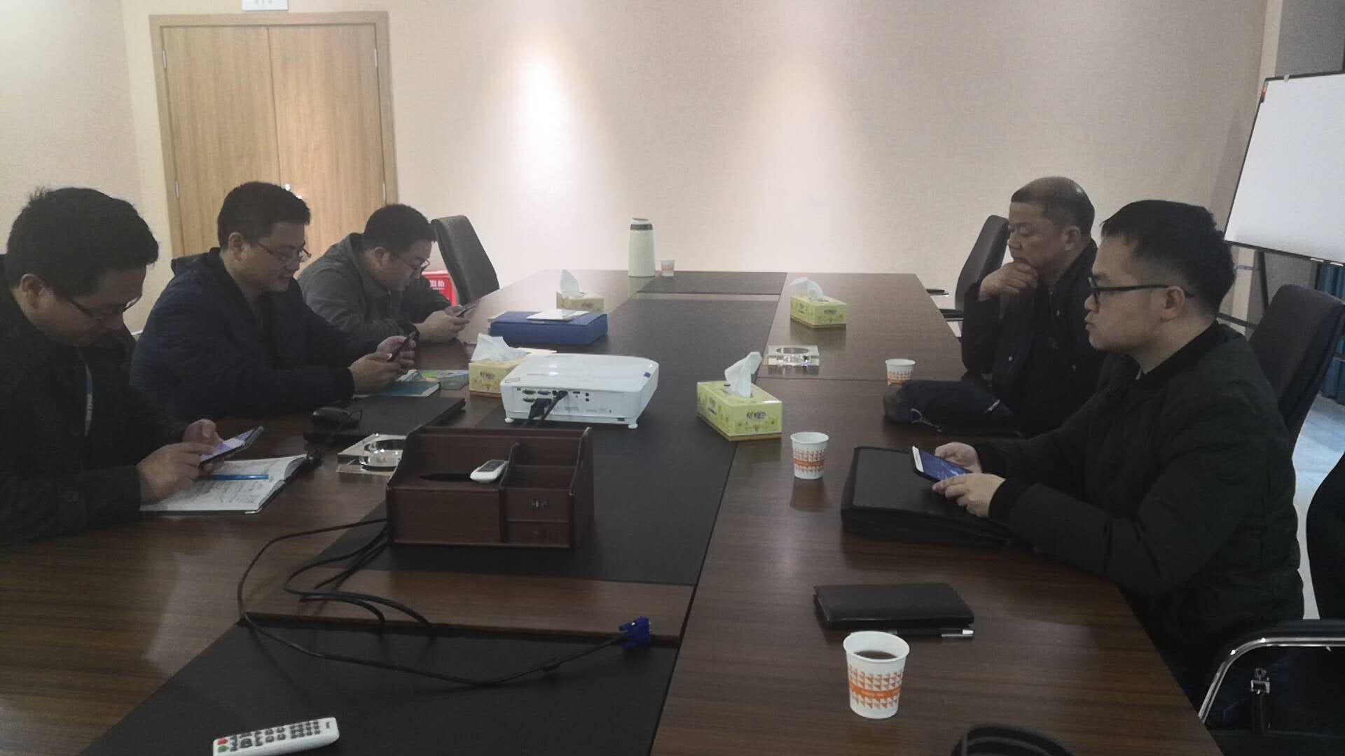 区安监局抽考企业人员安全知识