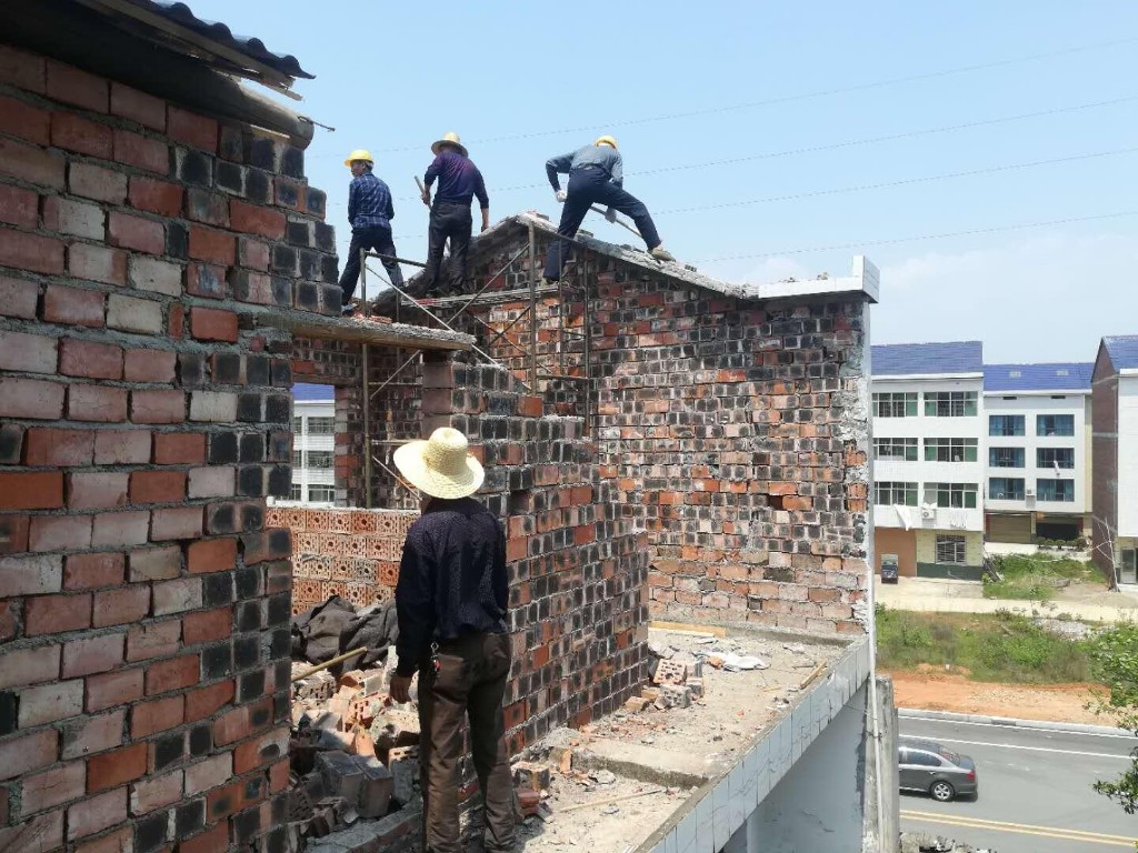 违建行为不可取，强制拆除得民心