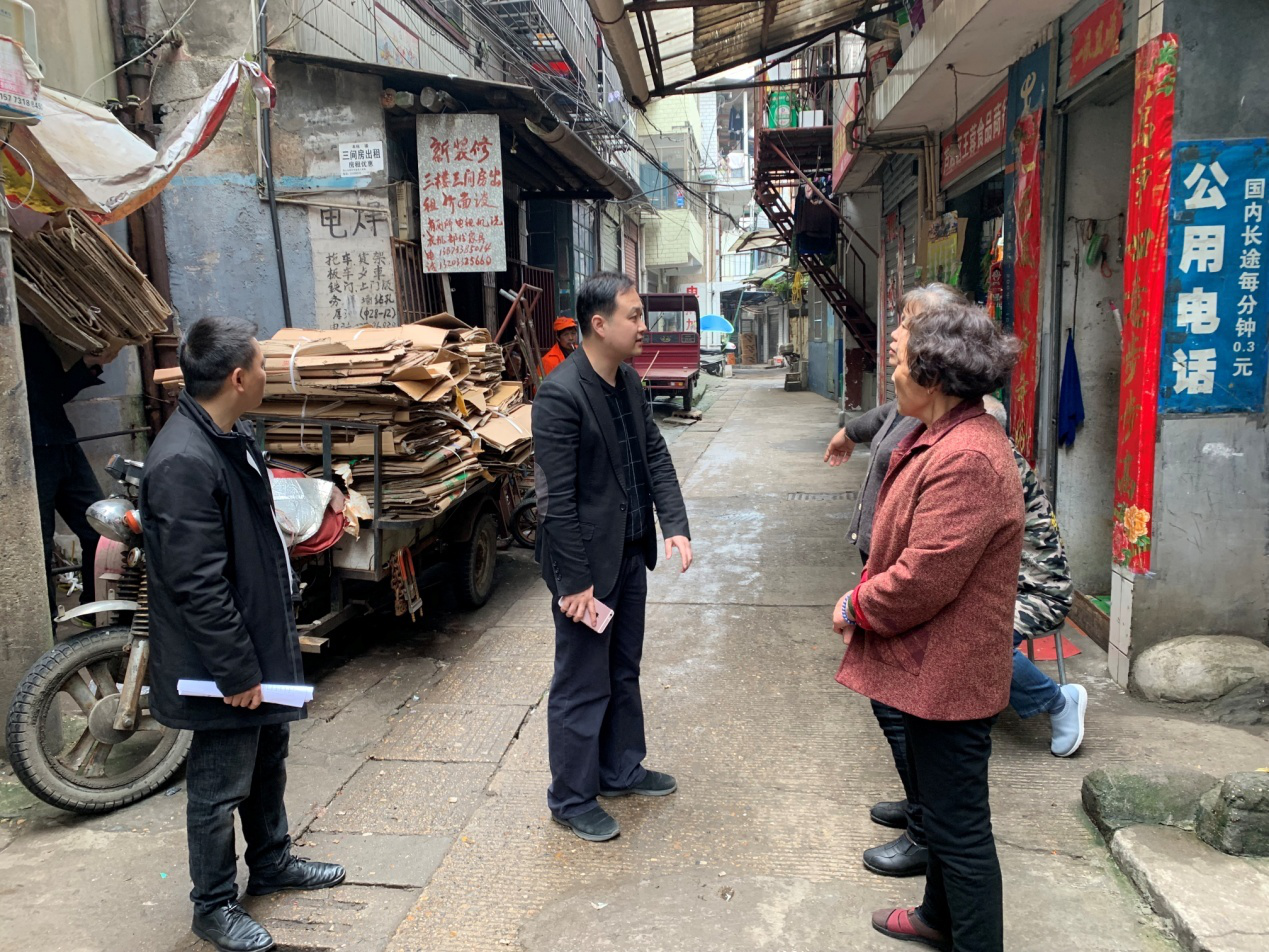 建宁街道对李家坪安全生产工作进行巡查