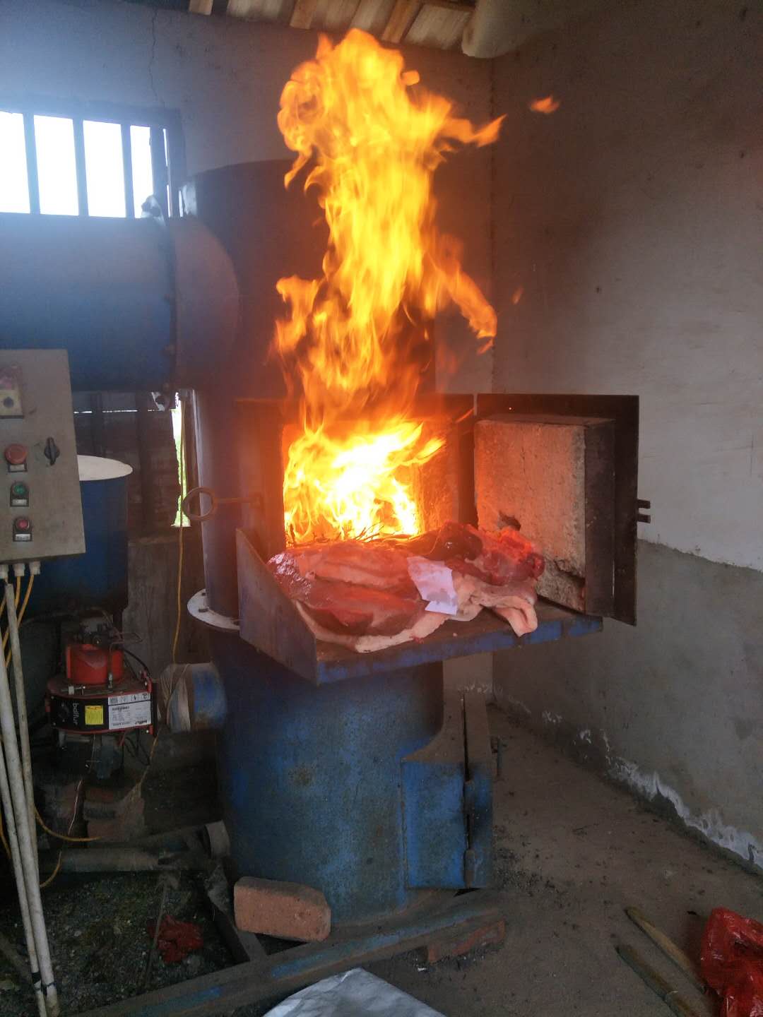 攸县市场监管局联合多部门开展打击"白板肉"专项执法行动