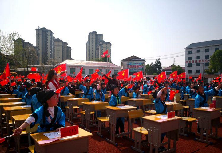 【党旗下的新时代文明实践】县文旅广体局：文化志愿服务惠民活动走进江桥小学