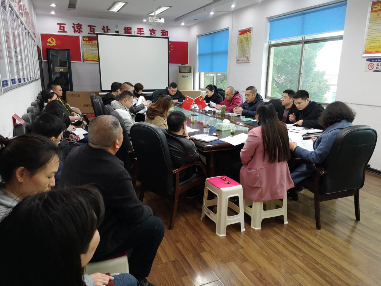 桂花街道召开扫黑除恶专项斗争调度会