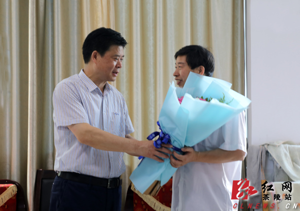 全国第3个科技工作者日：彭新军寄语科技工作者 立足岗位 刻苦钻研 争取再创佳绩