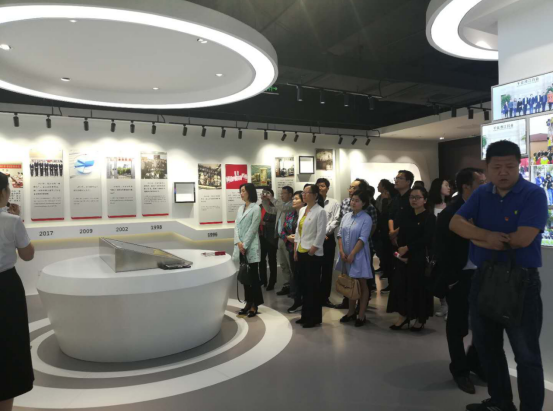 市国资委召开基层党建示范点创建工作推进会议