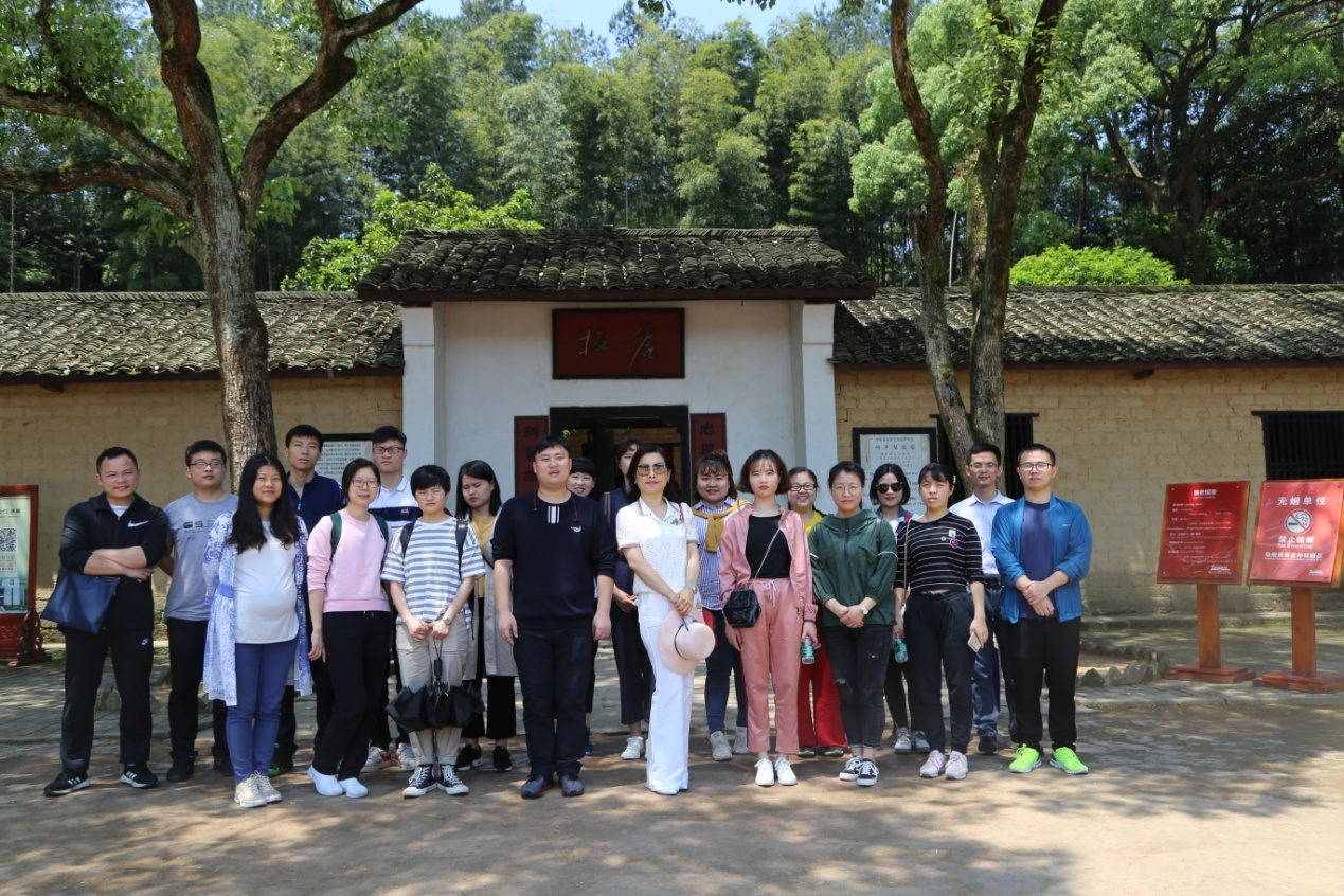 我们是五月的花海