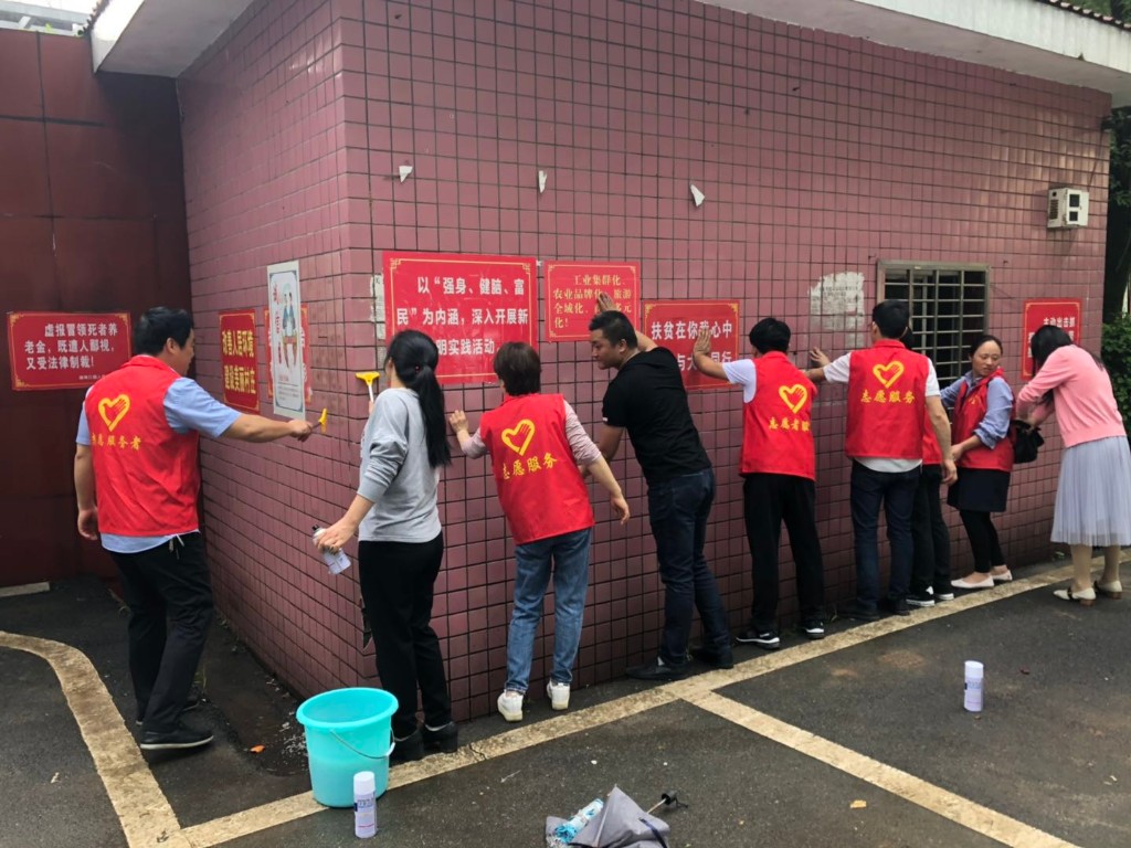 【党旗下的新时代文明实践】酒埠江镇：小小志愿者 文明大行动