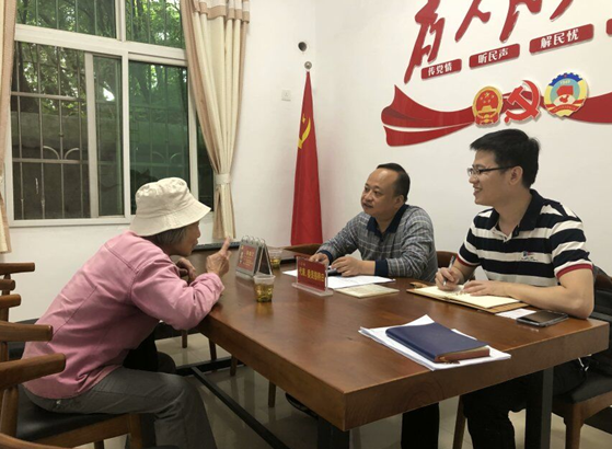 区长杨晓江到建设街道公园社区开展“两代表一委员”工作室驻室活动