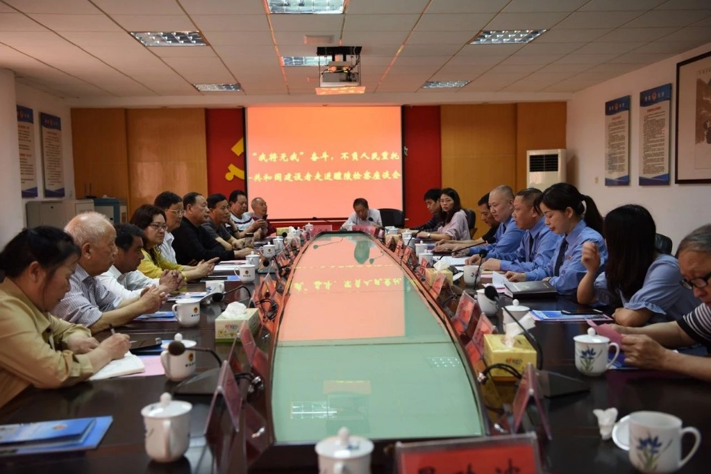 与奋斗者同行——醴陵检察院检察开放日开门迎劳模