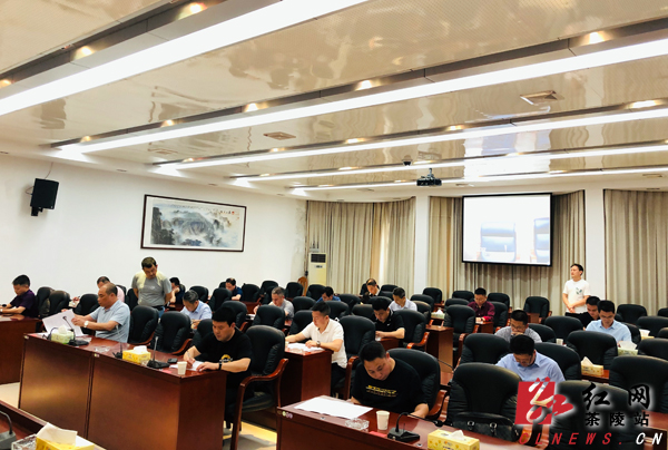 县人大常委会对拟任人员进行任前法律知识考试