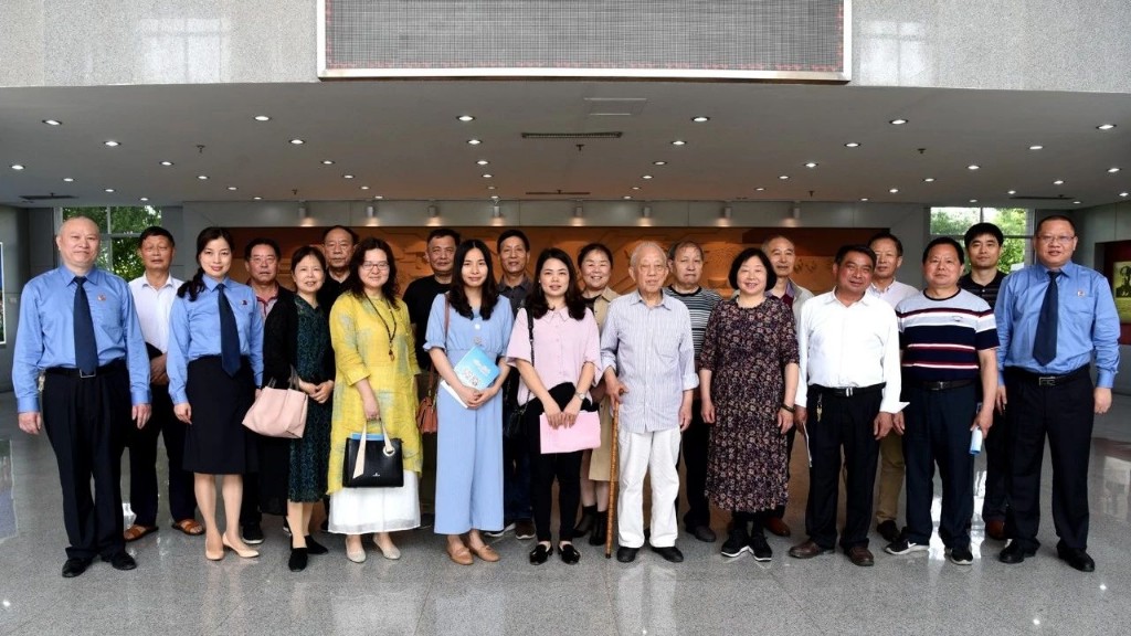与奋斗者同行——醴陵检察院检察开放日开门迎劳模