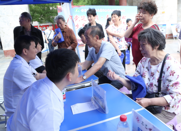 贺家土街道开展“三社联动”系列活动之十四 ——“5·29计生协会会员活动日”
