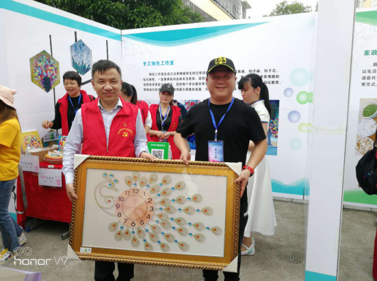 攸县市场服务中心走进特殊教育学校  开展“第二十九次全国助残日”活动