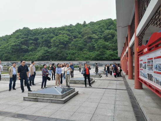 市国资委召开基层党建示范点创建工作推进会议