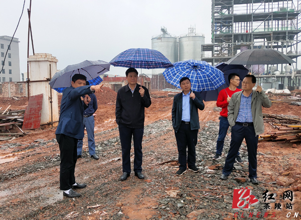 彭新军到县经开区调研指导工作