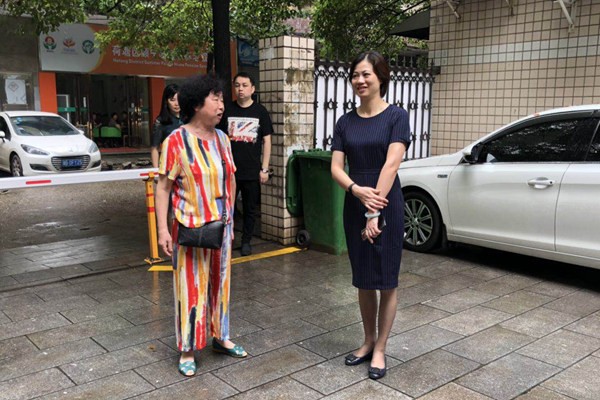 荷塘区召开无物业管理小区业主自治工作讲评会