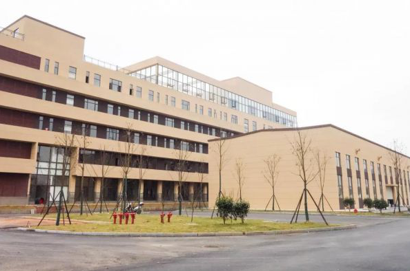 世鑫新材碳陶复合材料生产线投产 产品将用于时速400公里高速列车