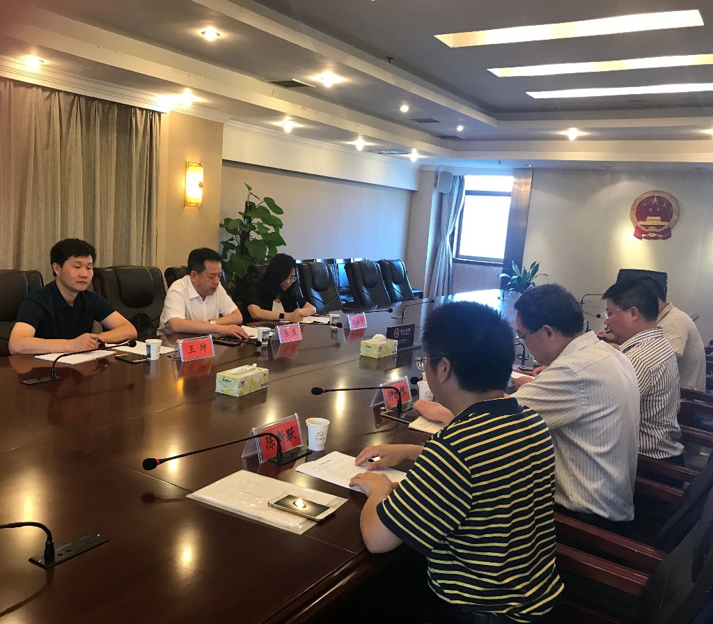 张展到石峰区调研信访工作并专题辅导授课