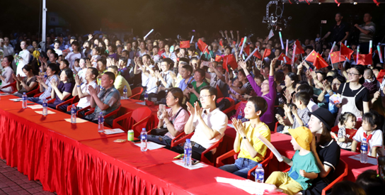 “欢乐潇湘 幸福新区”2019泰山路街道群众文艺汇演顺利举行