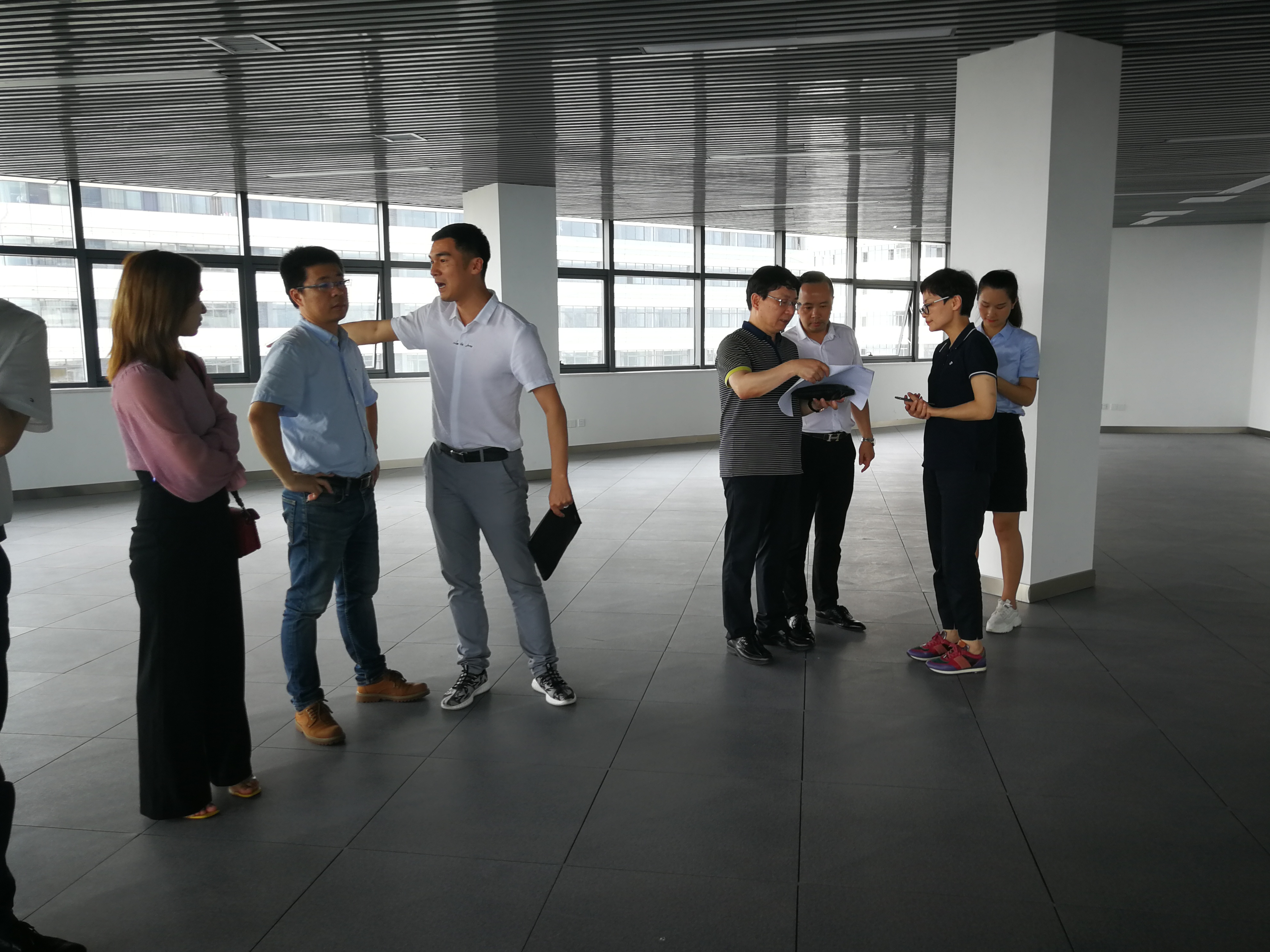 温州大学电器研究所与"株洲兴安科技小镇"成功举行用电安全科技产业创新防范及建设项目战略合作协议签约仪式