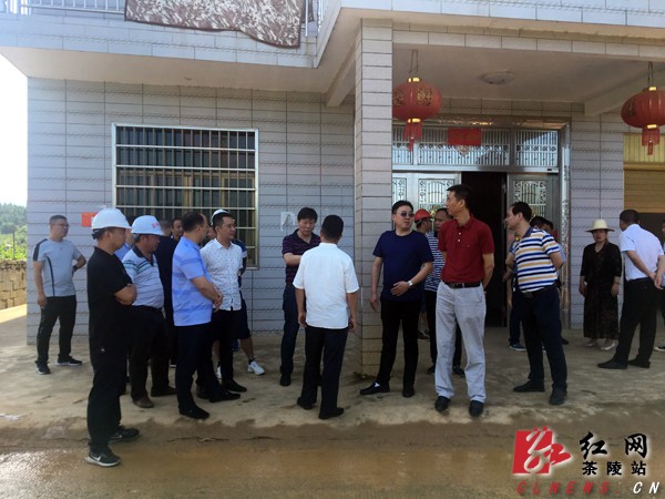 市交通局来茶调研交通基础设施建设工作