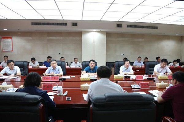中国科学院广州能源研究所所长马隆龙一行来攸对接洽谈投资项目
