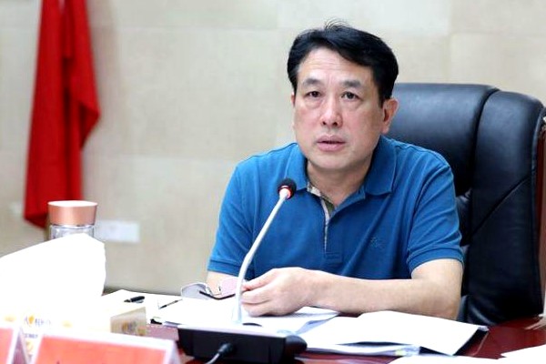 县委理论学习中心组开展2019年第五次集中学习
