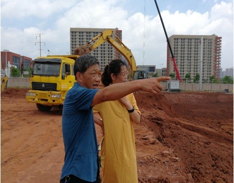 市统计局党组成员、副局长刘慧龙走访调研株洲信息港项目建设