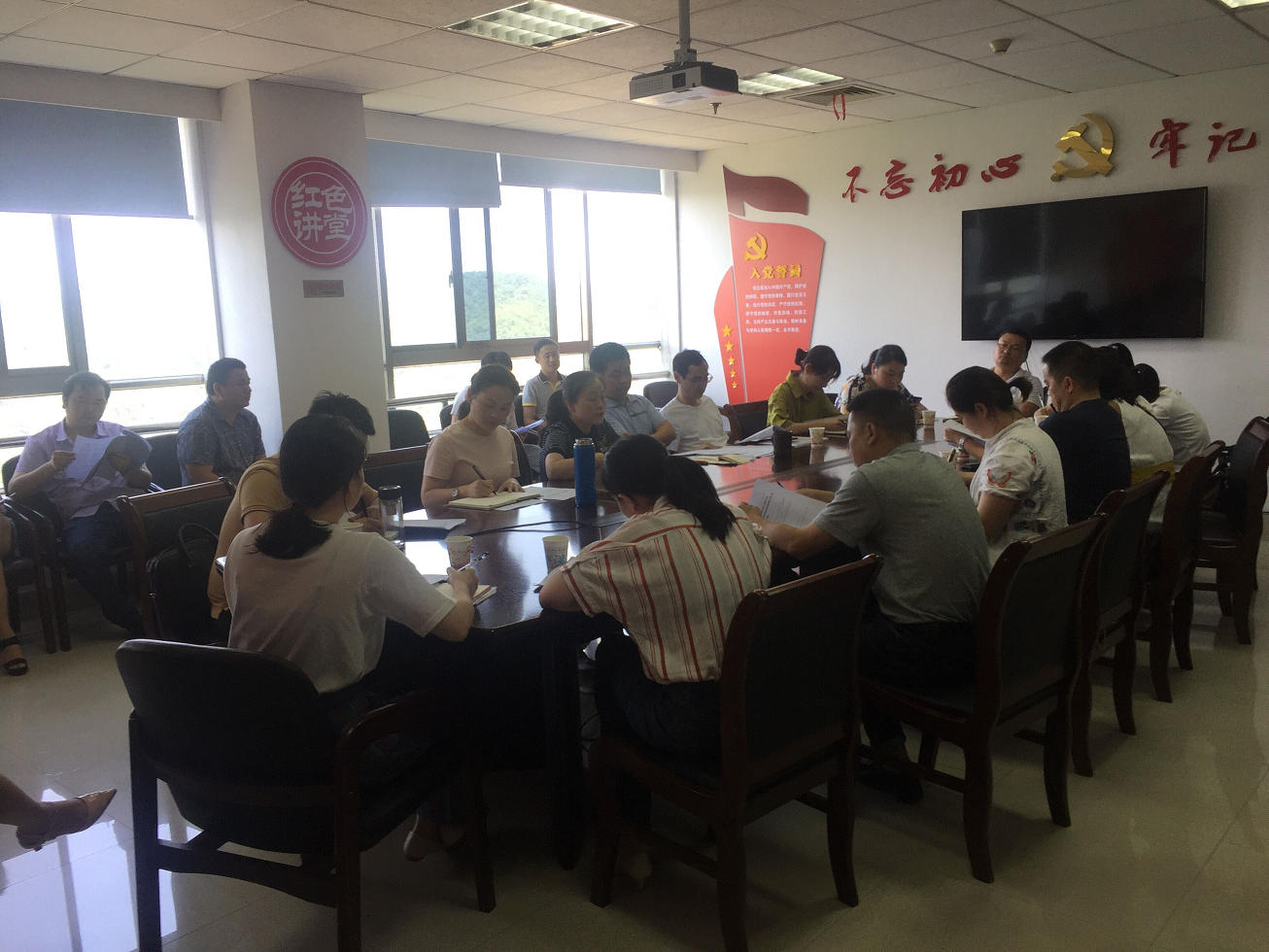 芦淞区迅速召开“四经普”数据质量抽查迎国检工作部署会