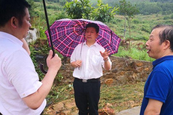 市委副书记王洪斌来攸指导抗洪救灾工作