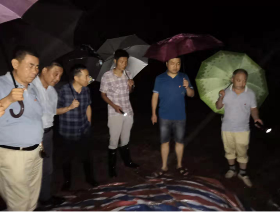 直面洪灾    我们“不忘初心 牢记使命”