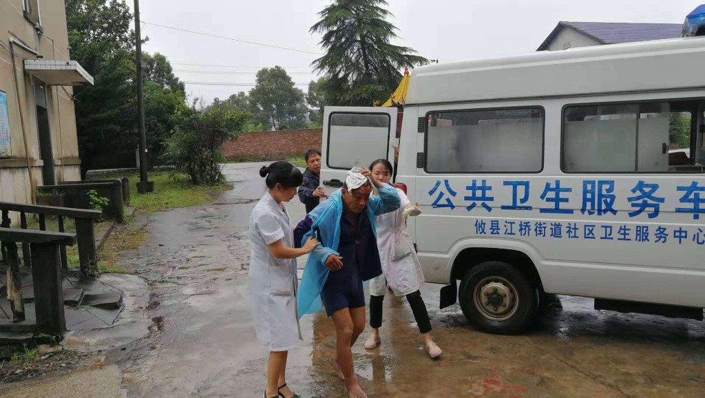 攸县江桥卫生服务中心为受灾患者紧急开通绿色就医通道
