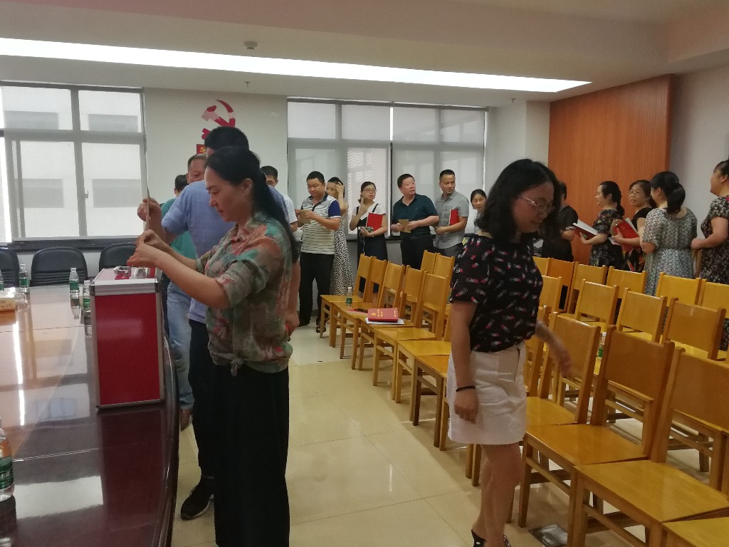 天灾无情  “卫健”有爱 ——攸县卫健系统募得抗洪救灾爱心款36万元