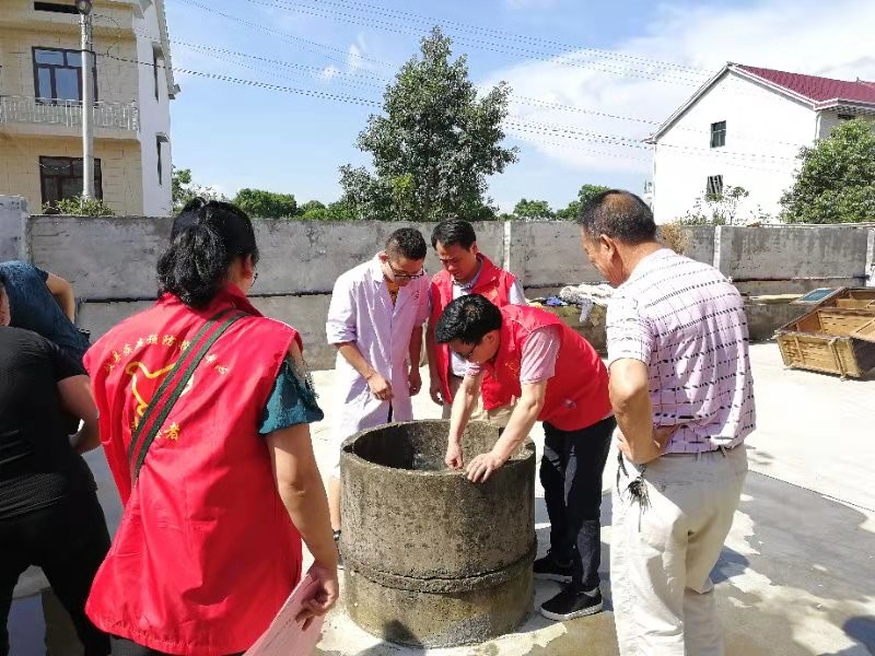 积极预防灾后疫病  重建健康家园