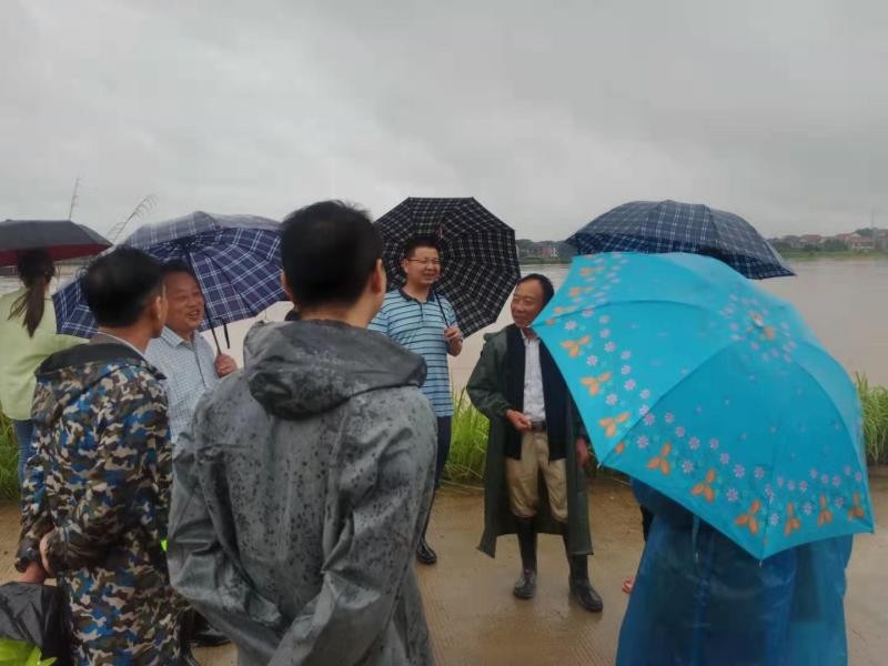 【谭桥街道】深入基层   心系群众