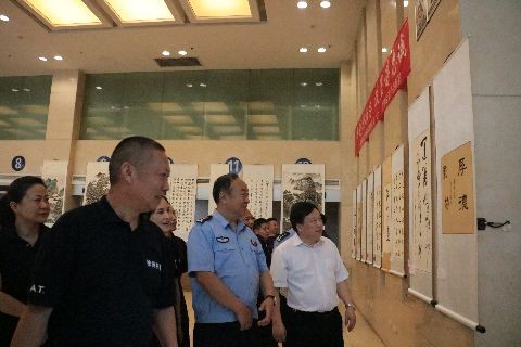 市局开展庆七一书法绘画作品展览活动