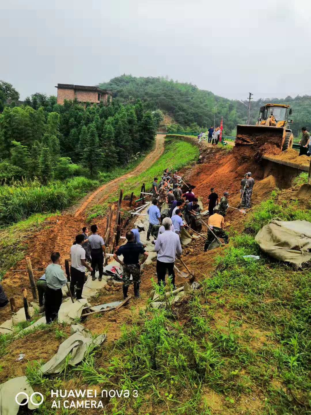 "7.6"大雨来袭，水利人在坚守