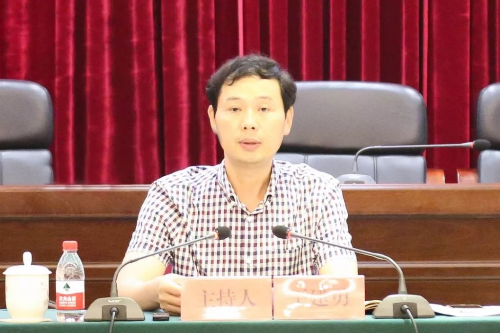 区委理论学习中心组举行2019年第六次集中（扩大）学习