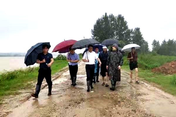 康月林深入一线指挥调度抗洪救灾工作 强调:以人民为中心 全力做好抗洪救灾各项工作