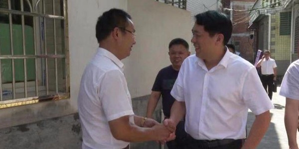 康月林走访慰问退役军人