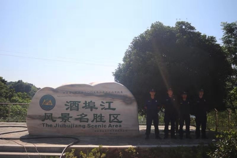 攸县消防圆满完成攸县酒埠江旅游文化节烟花燃放 消防安保任务