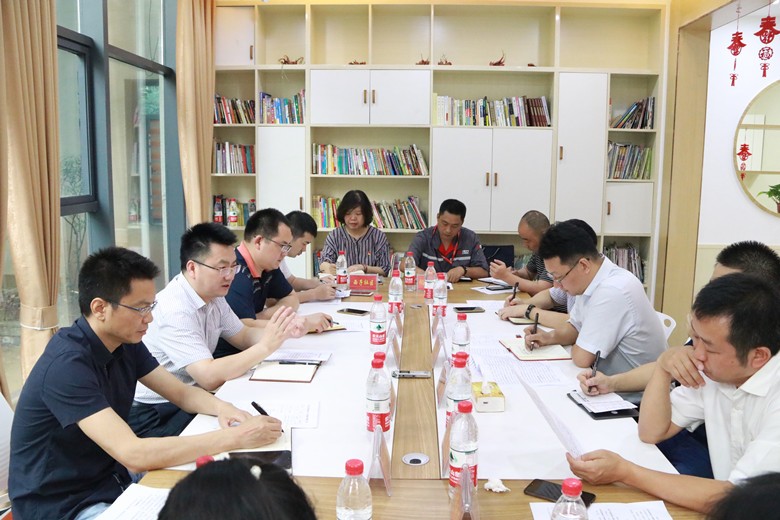 省委宣传部政研室一行来荷塘区调研