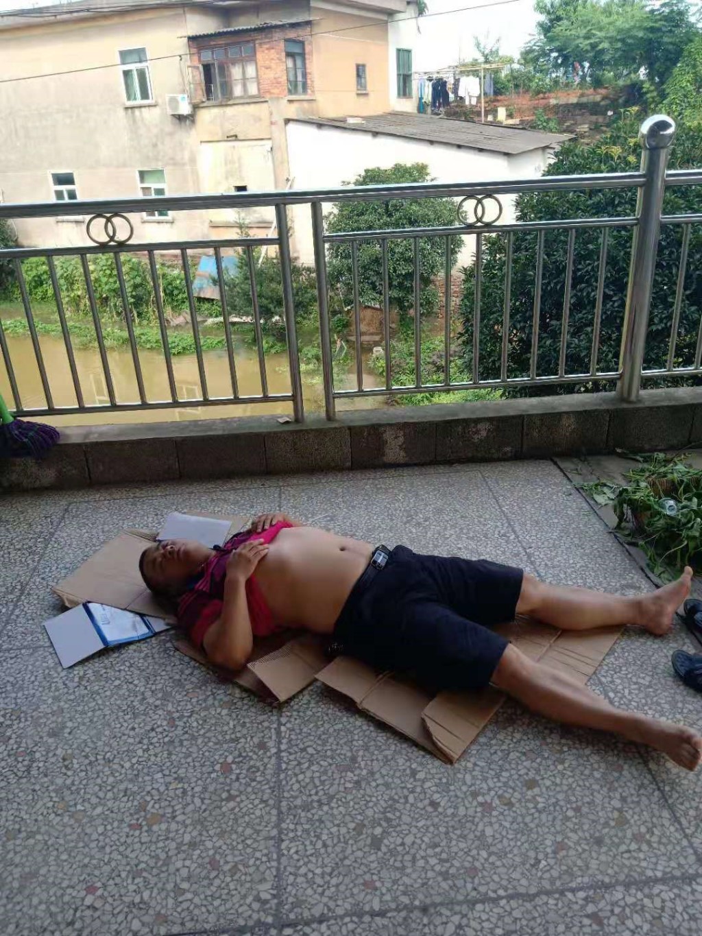 水利人奔波处险 消除险情保安全