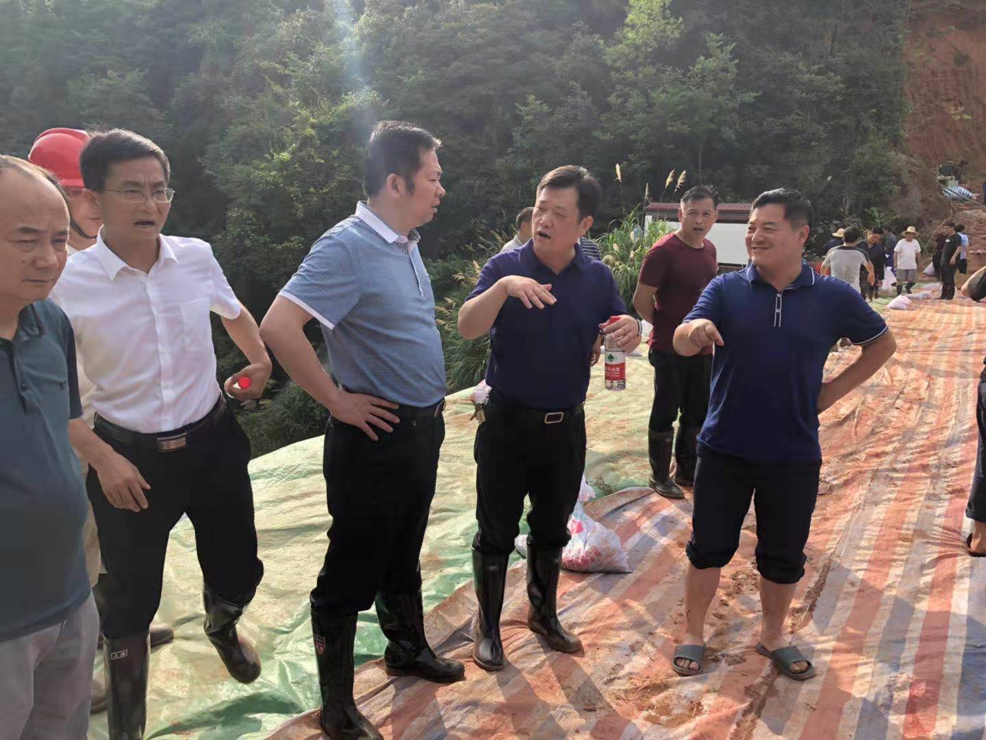 水利人用实际行动谱写"不忘初心，牢记使命"的新画卷