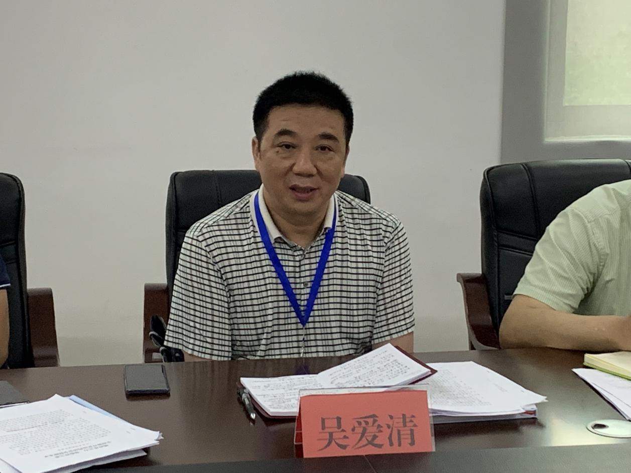 县政协主席吴爱清一行视察食品药品监管工作